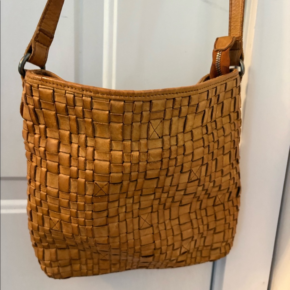 Vintage leather cross body bag
